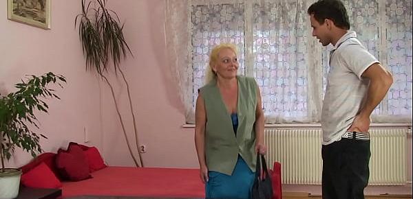  He picks up and fucks hairy blonde grandma
